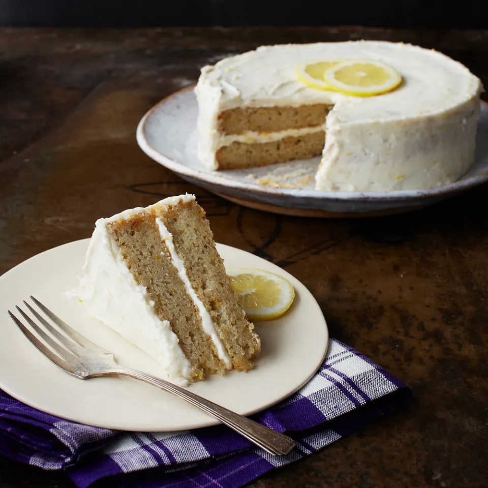 How long can you keep a cake with cream cheese frosting?
