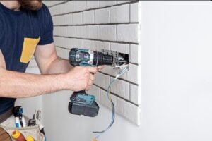 Step-by-Step Instructions for Wiring an Outlet