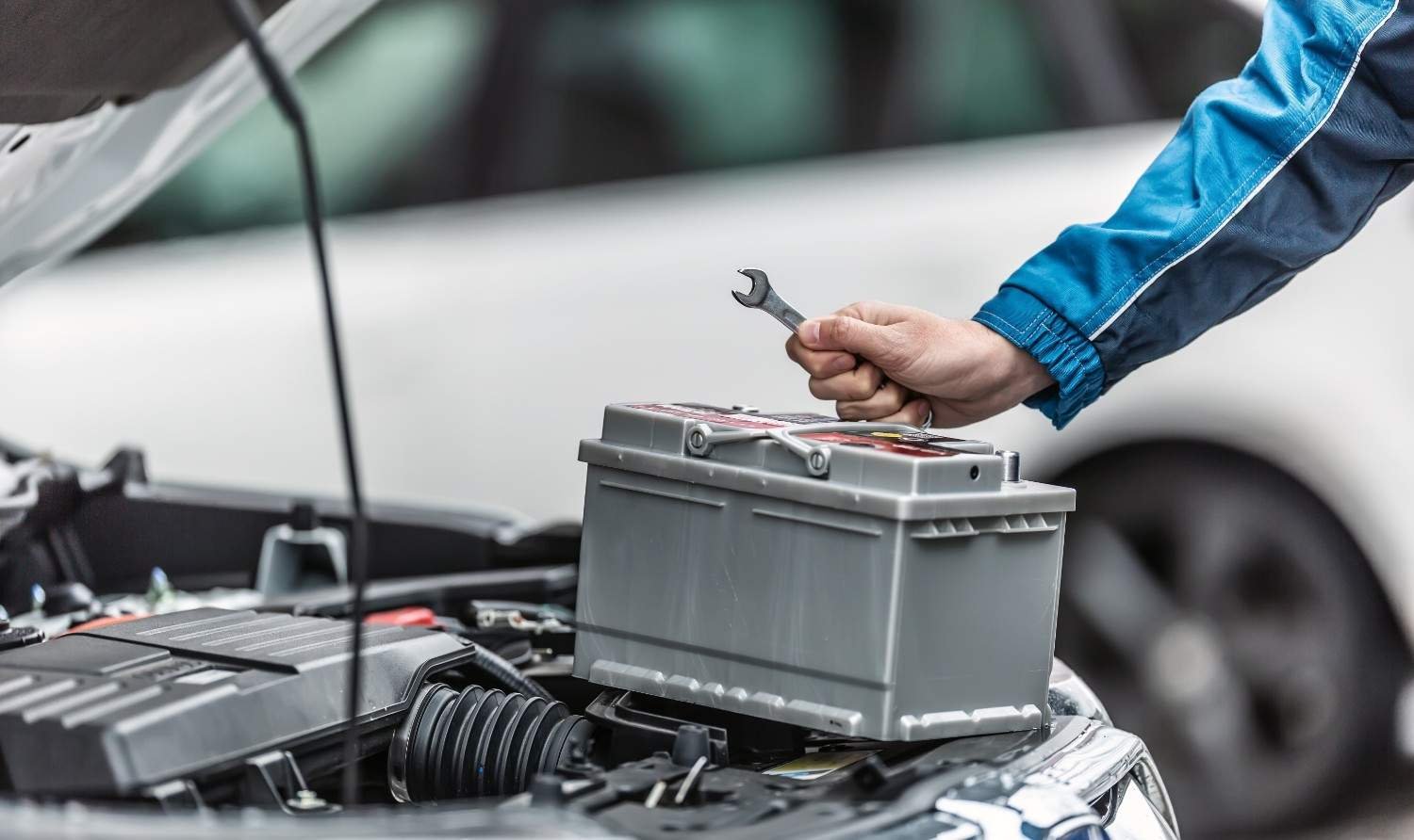 What Are the Signs You Need to Change a Car Battery