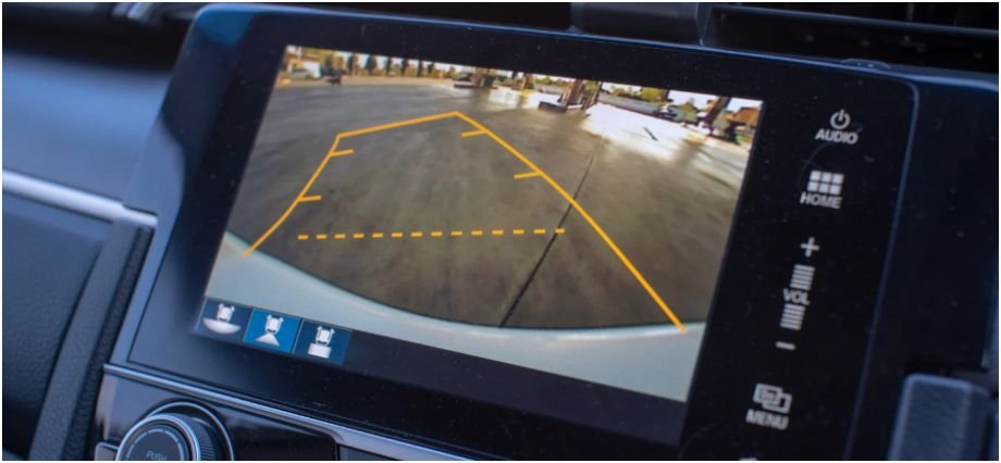 How Modern Backup Cameras Help New and Experienced Drivers